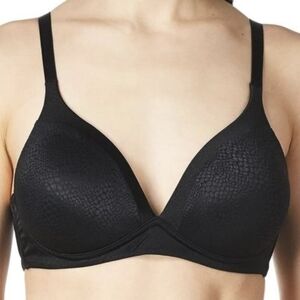 NEW Warner's Blissful Benefits Back-Smoothing Comfort Wireless Lift T-Shirt